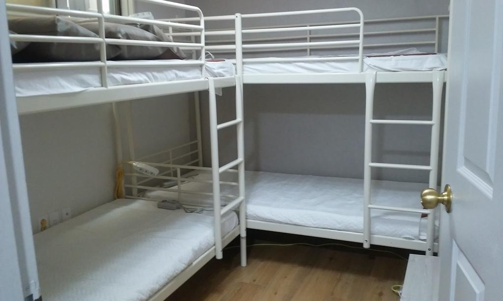 Oxbloodk Hostel Gwangju Metropolitan City Exterior photo
